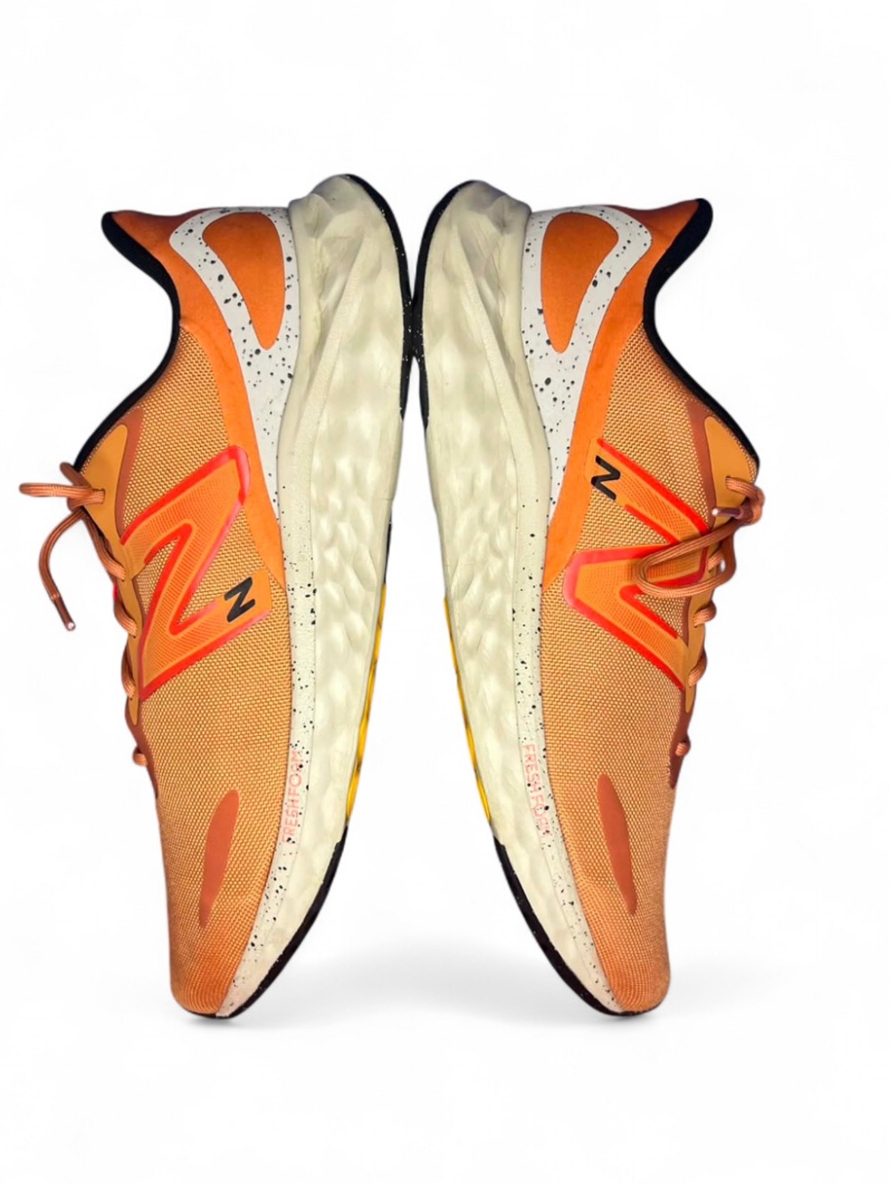 New Balance Fresh Foam Arishi v4 running shoes / vibrant orange Men’s Size 11.5 - Picture 3 of 10